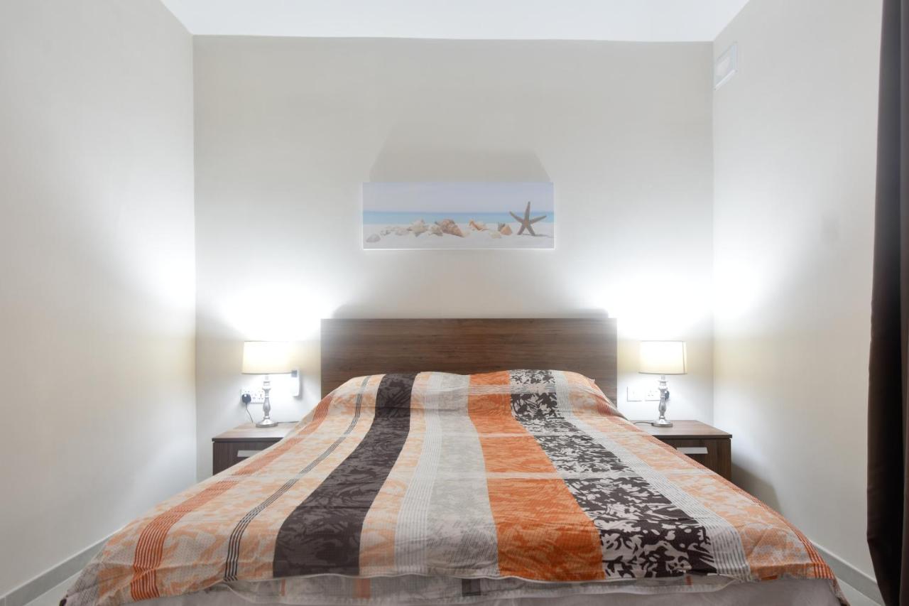 מרססקלה Marbella Holiday Apartments - Seafront - Wifi מראה חיצוני תמונה